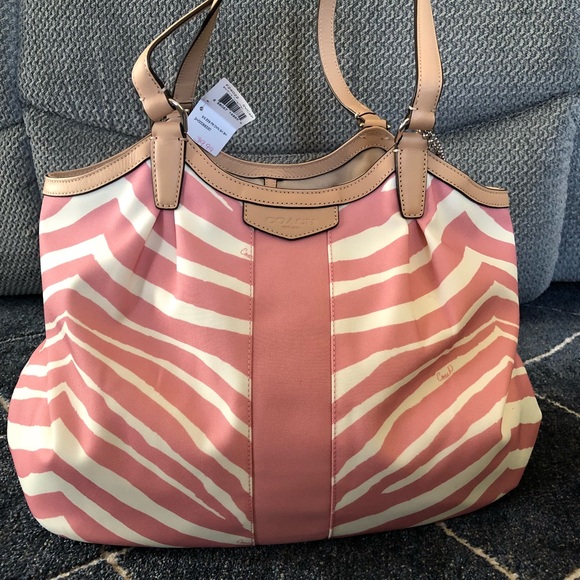 Coach Handbags - Coach Shoulder Bag